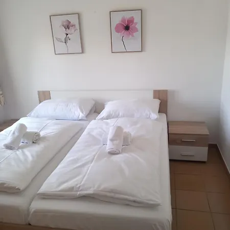 Bed and breakfast Rajsky